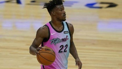 开云官网-【观察】洛里火速融入2战17助攻 巴特勒喊夺冠口号