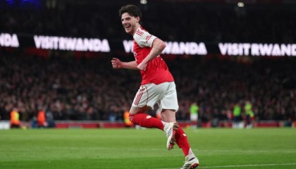 开云APP-累惨了！枪手险胜蓝军中场核心主动要求下场 他若受伤就天塌了|赖斯|阿森纳|切尔西|加布里埃尔-保利斯塔|埃尔林-哈兰德_新浪体育_新浪新闻