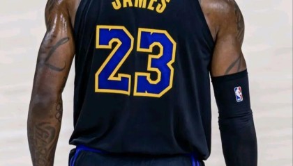 开云入口-老詹与湖人即将“和平分手”？